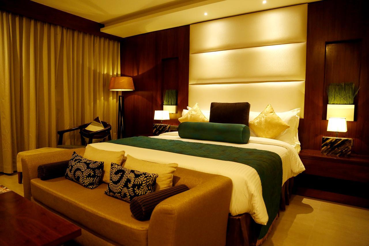 Hotel The Raviz Calicut Exterior foto